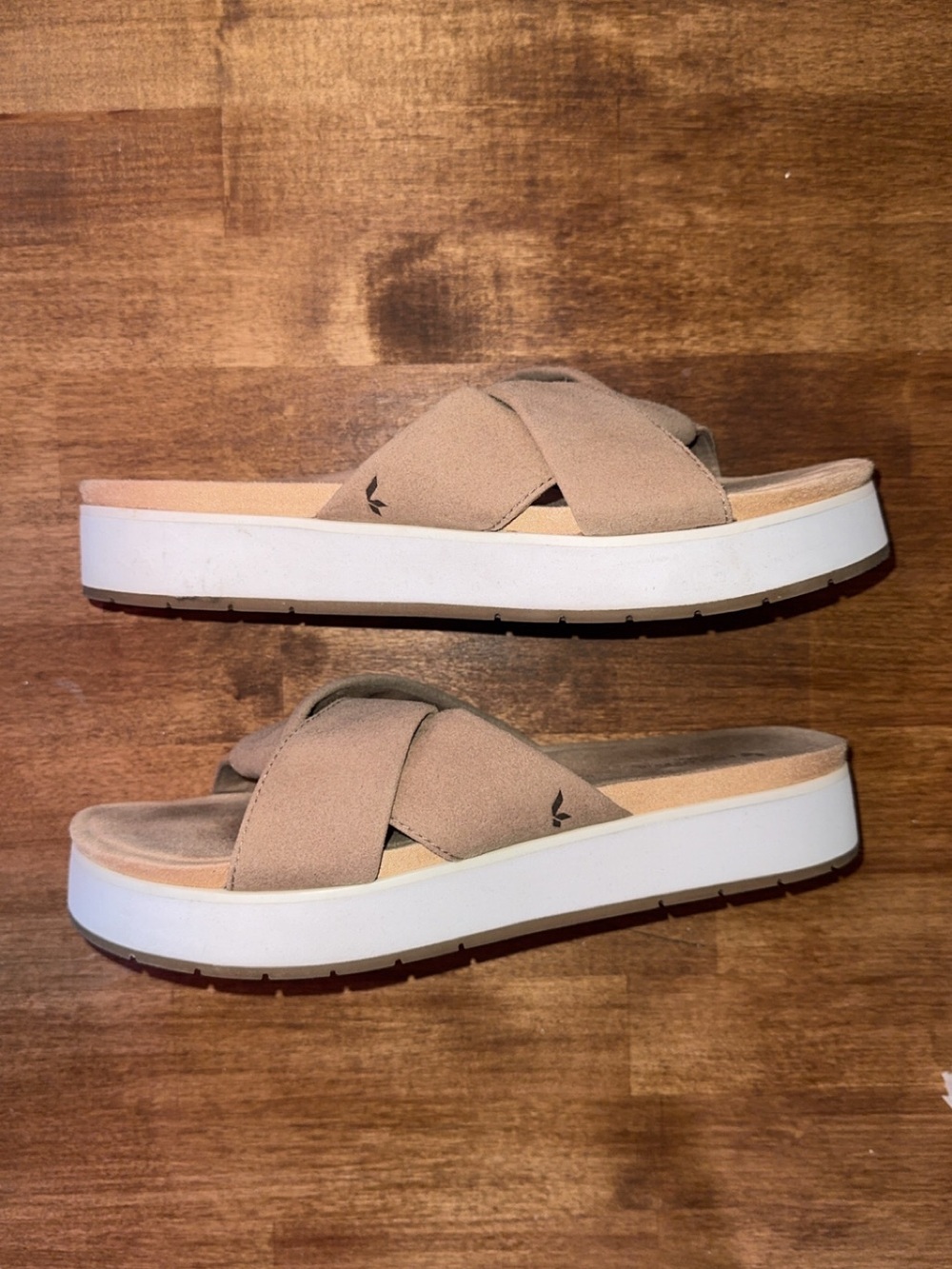 Koolaburra Beige Crisscross Platform Slide Sandals